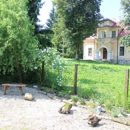 Chalupa Vilovo - *